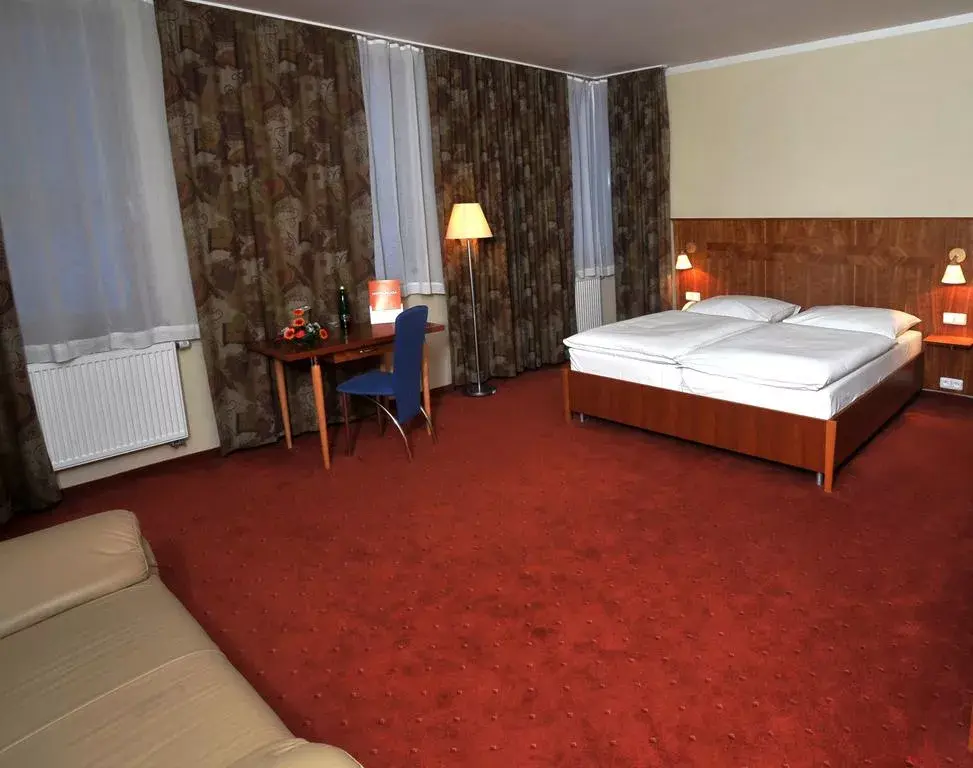 Photo 3 of Hotel Plaza